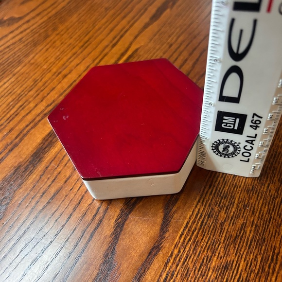 Burgundy Wood-like Hexagonal Jewelry Riser Display - Picture 6 of 6